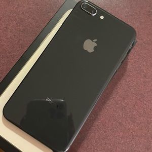 iPhone 8 Plus